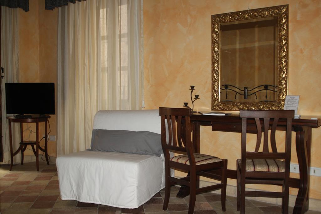 Dimora Apollo Apartment Syracuse ภายนอก รูปภาพ